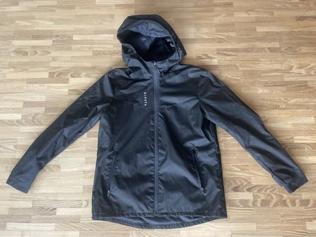 Kinder Regenschutz / sportlich / Kipsta (Decathlon)