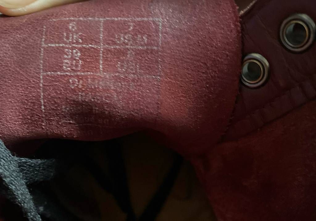 Scarpe da donna: Doc Martens rot Air Wait Gr. 39 – Usato da Flüelen venduto da 6468 4