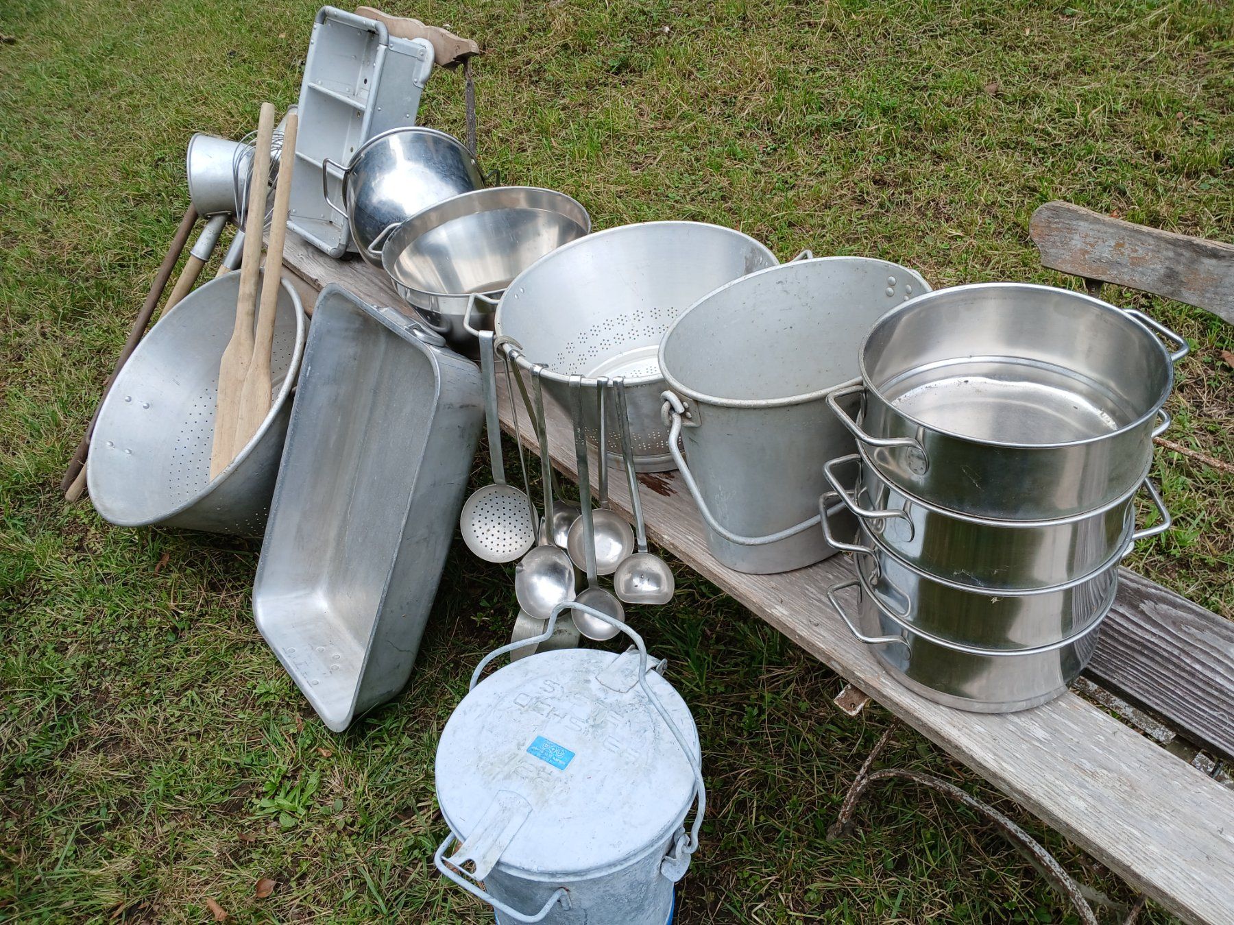 Cucine complete: Küchen Ausrüstung > aus Armee Bestand – Usato da Bilten venduto da Archiv55 1