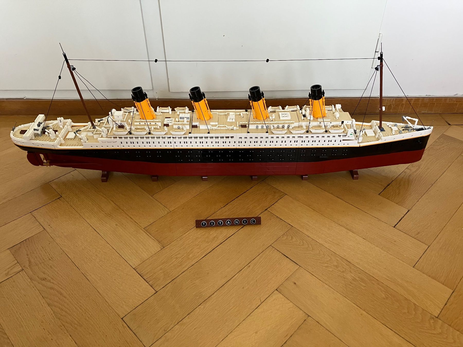 Kit di modellismo & Modellini statici: lego titanic 10294 – Usato da Bern venduto da Schrineraendu