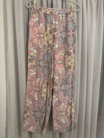 Sommerliche ONLY Hose mit Muster, Grösse S