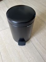 Brabantia NewIcon Treteimer, 5L Matt Schwarz - neu!