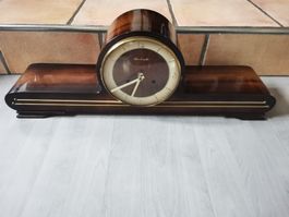 Buffet-Uhr im Art Deco Stil, Holz, Hechinger Quartz Uhrwerk