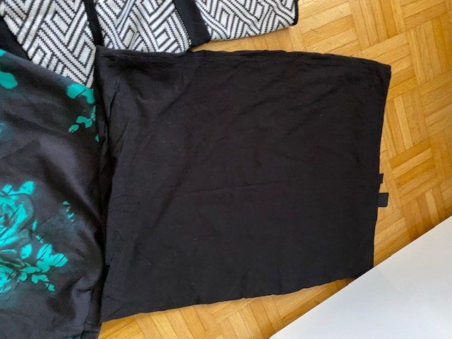 Lotti di vestiti: Kleiderpaket Kleiderset Damen Grösse L – Usato da Emmen venduto da Aribini 3