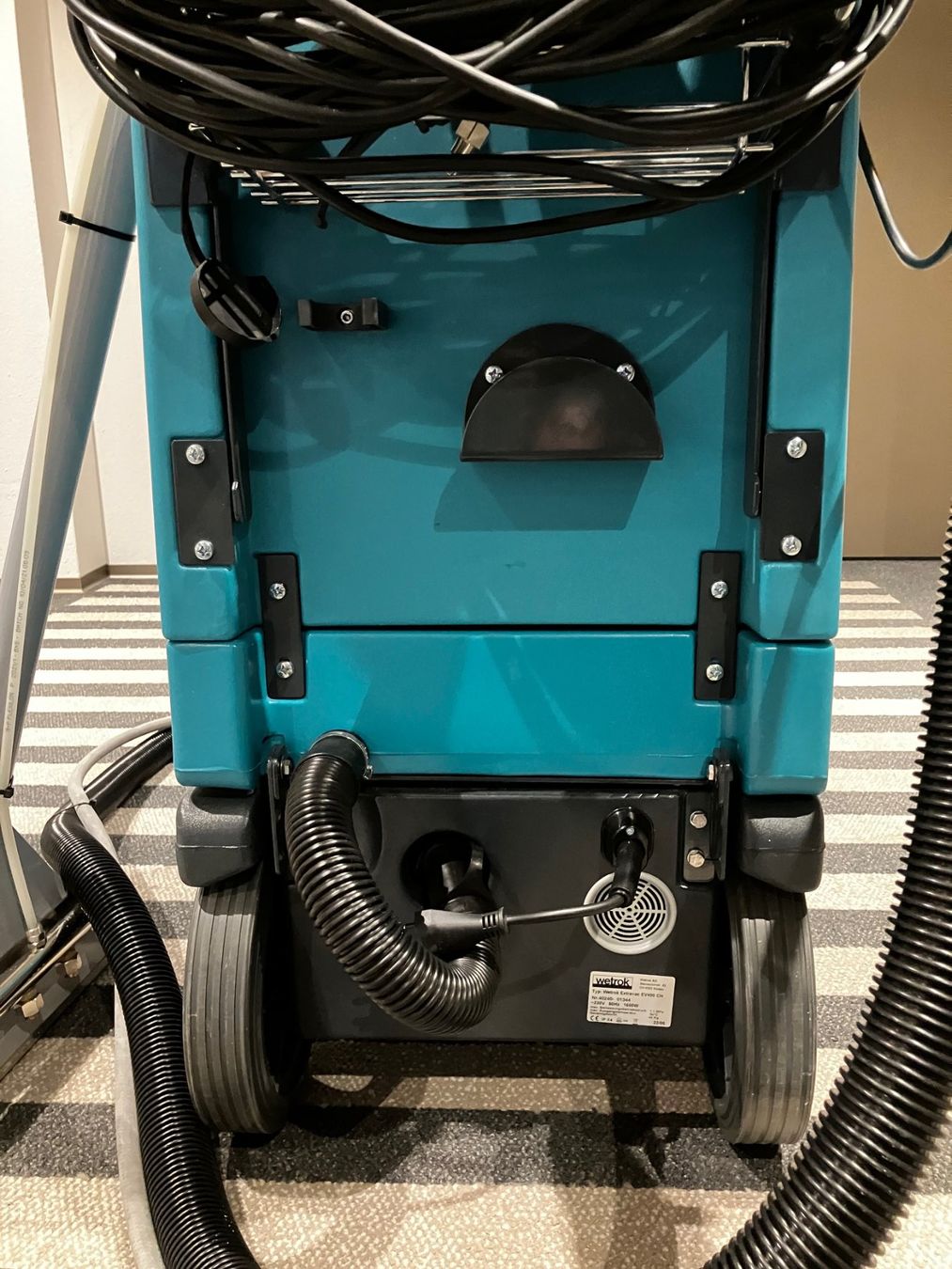 Wetrok Alle Maschinen: Wetrok Extravac 400 CH Sprühextraktionsmaschine – Gebraucht aus Belp von gastroblau 7