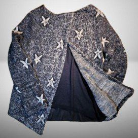 ⭐ Stylischer Strick-Cape mit Sternen – Lässig & Cozy! 🌙💫