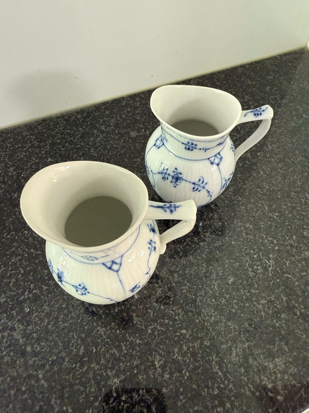 Royal Copenhagen Caraffe: Royal Coppenhagen Milch-/ Rahmkrüge 200ml – Usato da Schaan venduto da ali_km9b 1