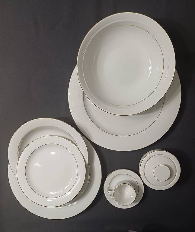 Set di piatti: Zeitloses  TOGNANA  32 teiliges  – Usato da Zürich venduto da roman87788