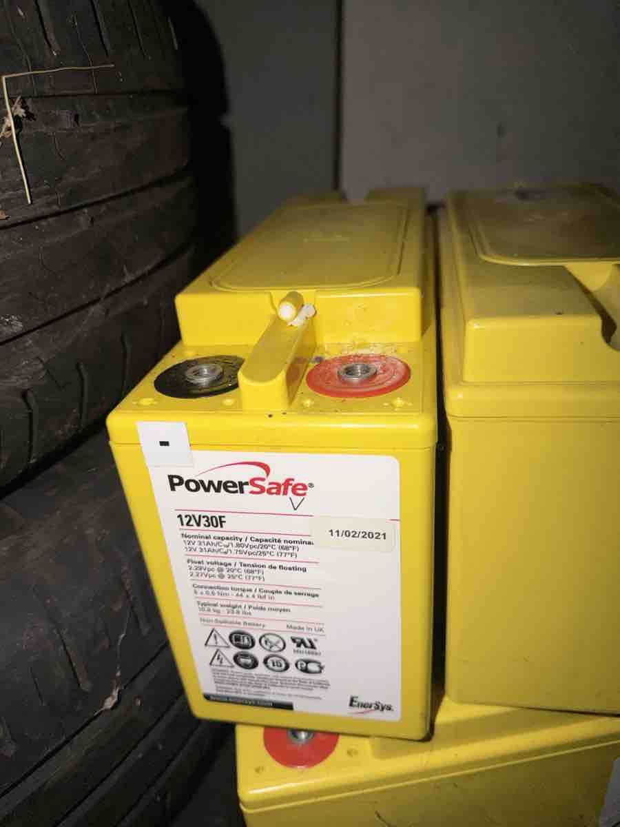 Akkus & Batterien: Banner und PowerSafe Batterien 12V gebraucht – Gebraucht aus Winterthur von IGORZG 1