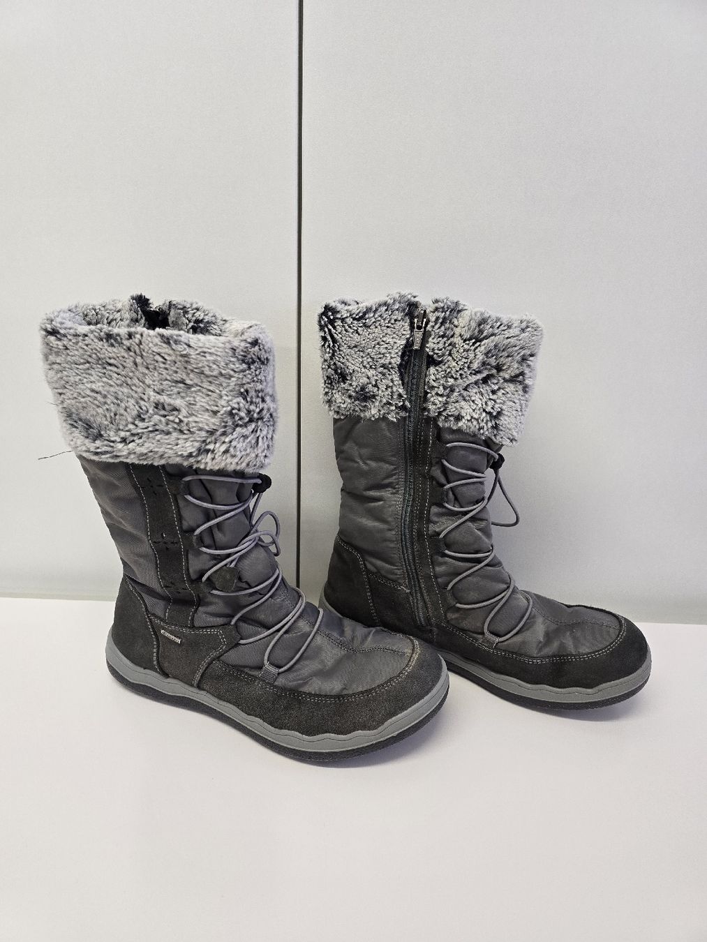 Primigi Scarpe per ragazze: Mädchen Primigi Winterstiefel Gr.38 – Usato da St. Gallen venduto da CAPYCORP