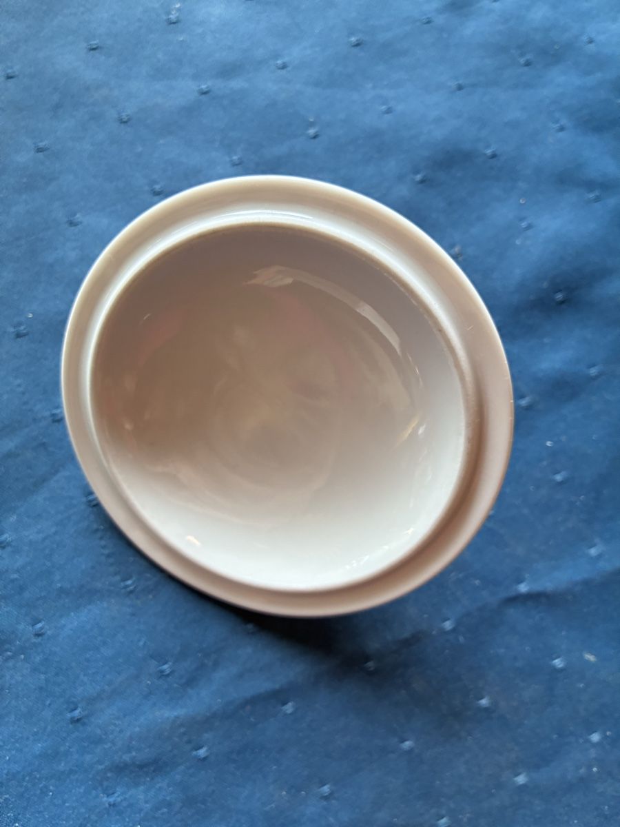 Rosenthal Set di piatti: Rosenthal modernes Kaffeeservice, Form 2000, weiss/grau – Usato da Dornach venduto da Rosengarten 7
