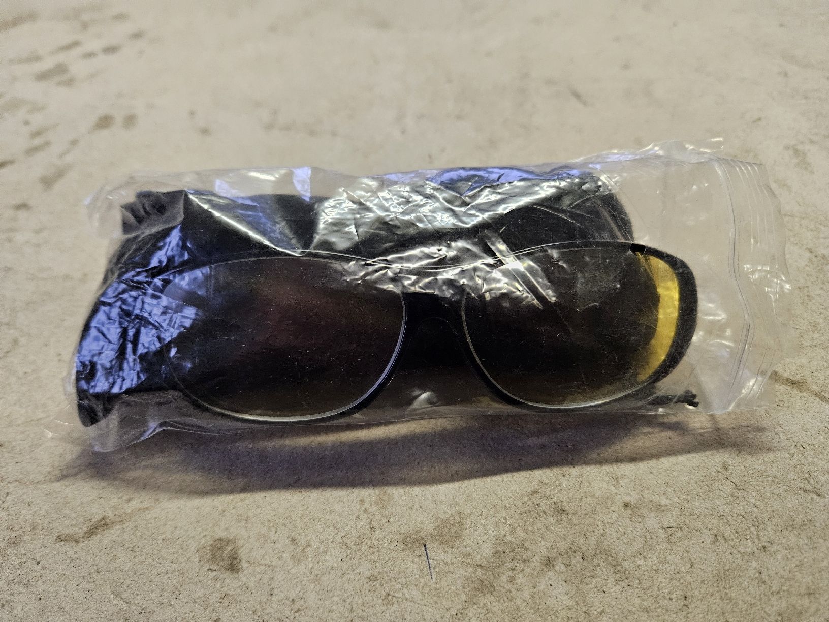 Occhiali & Lenti: Sportbrille mit 4 Wechselgläsern – Nuovo (secondo la descrizione) da Oberburg venduto da znas 3