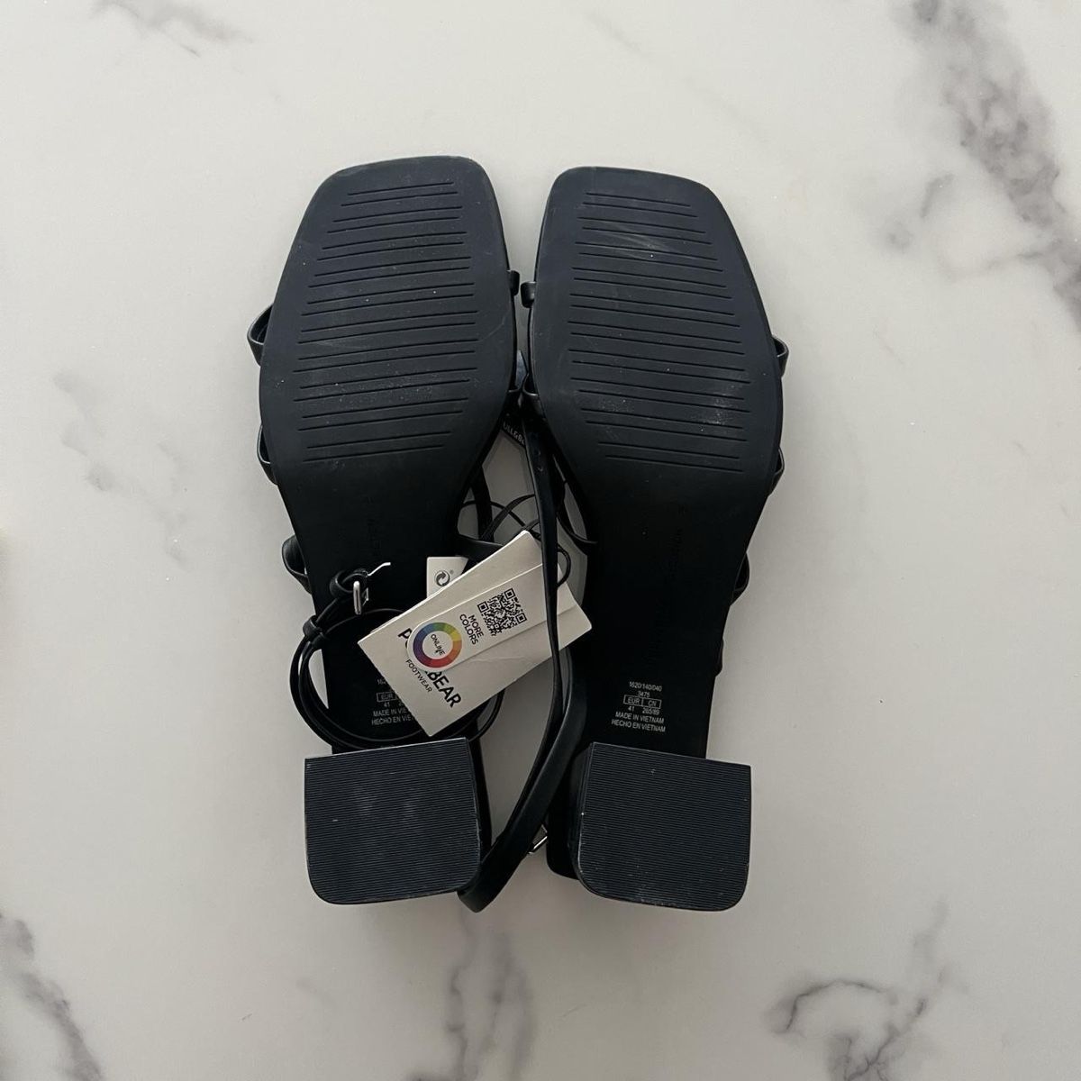 Pull&Bear Scarpe da donna: Black Strappy Sandals Size 41 Never worn – Nuovo e nell'imballaggio originale da Dübendorf venduto da kko_7xld 3