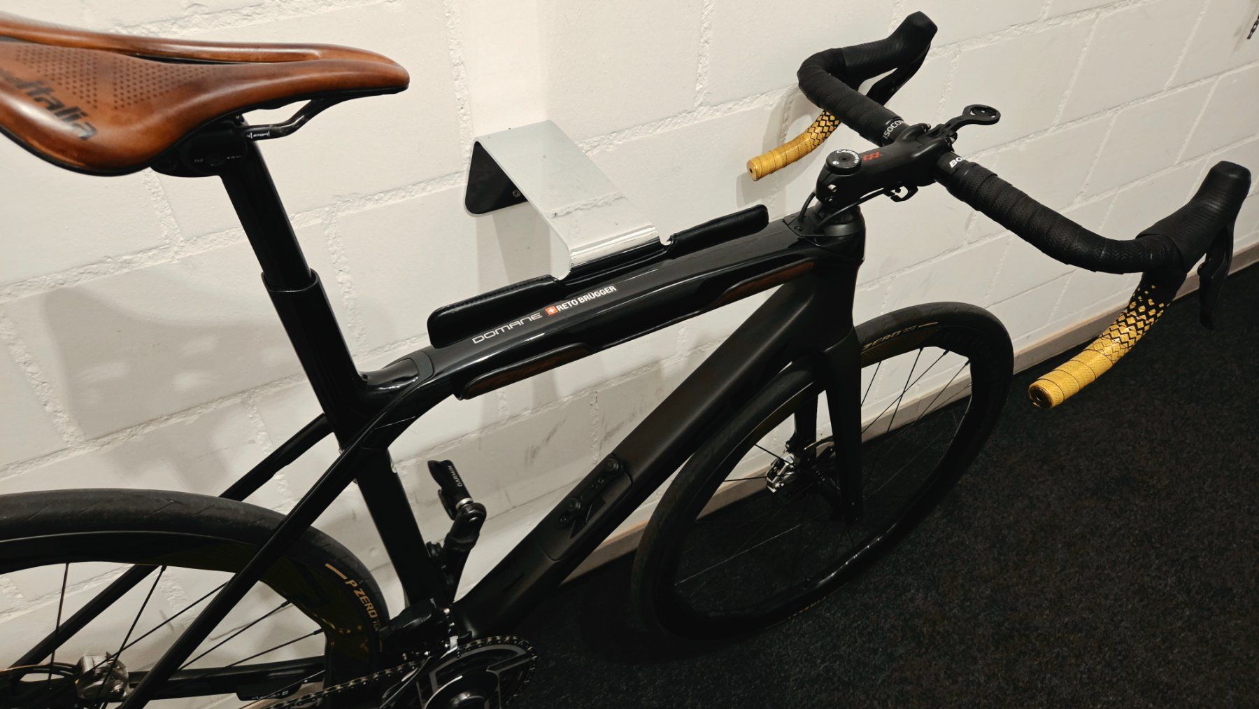 Supporti per biciclette: Fahrrad-Wandhalter "Arca" von ELITE – Nuovo e nell'imballaggio originale da Ittigen venduto da bluesboy_66 1