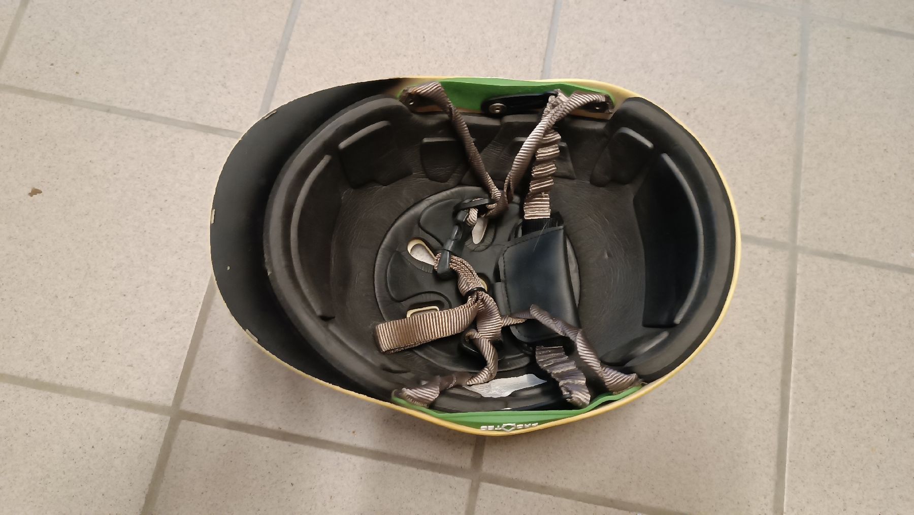 Caschi: casco sport acquatici – Usato da Gudo venduto da Caba678 1