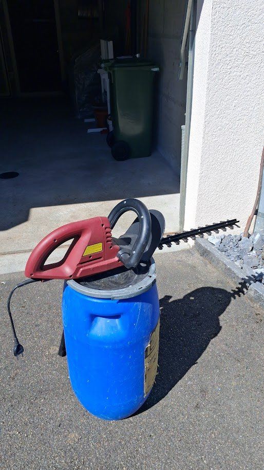 Toutes les machines: GARTENSCHERE RANCHERO – D'occasion à Tann par elolecig