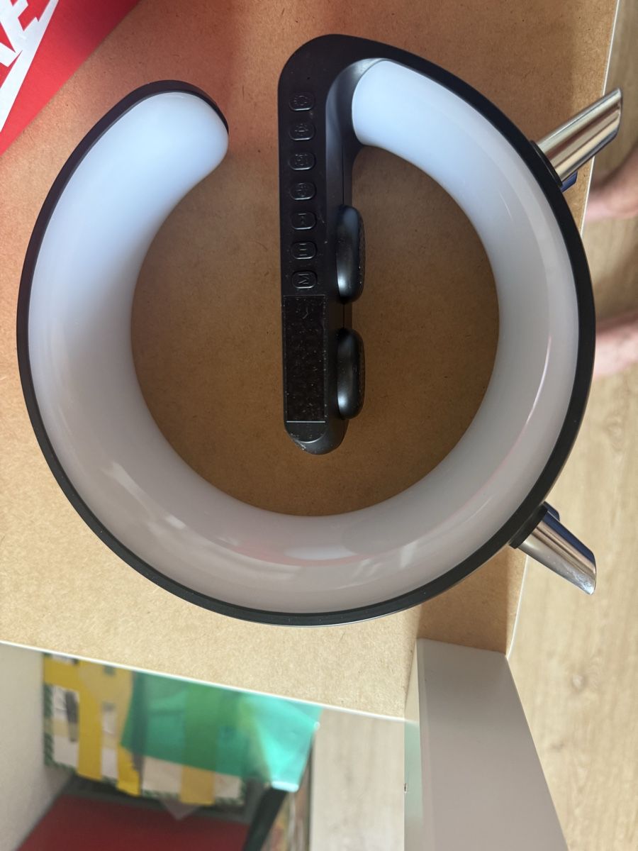 Caricabatterie: Lampe mit integriertem kabellosem Ladegerät neu – Nuovo (secondo la descrizione) da stans venduto da zie_m2nf 1
