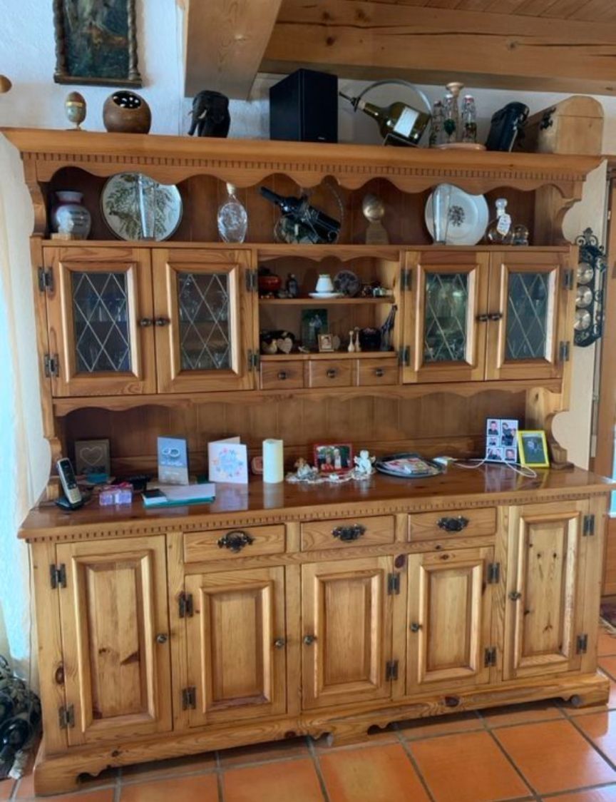 Armadi: Buffetschrank Holz massiv rustikal gebraucht – Usato da Küssnacht am Rigi venduto da zil_9j6l