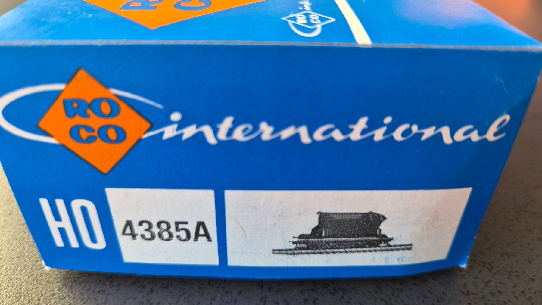 Roco Modellini di ferrovie: Roco 4385A Kipplorewagen H0 DC OVP – Nuovo e nell'imballaggio originale da Huttwil venduto da Tgv03 5