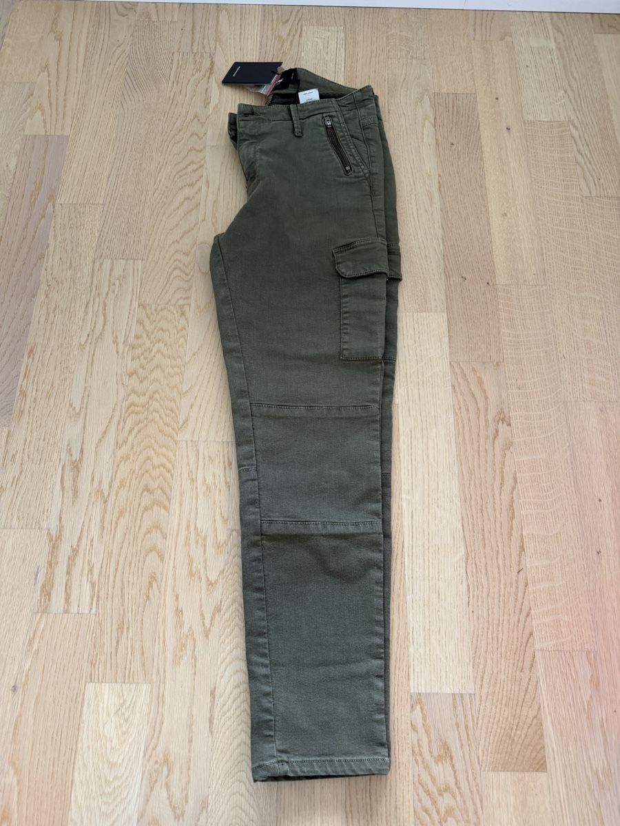 Pantalons: OLIVE HOSE – Neuf avec emballage d'origine à Liestal par sla.kova 2