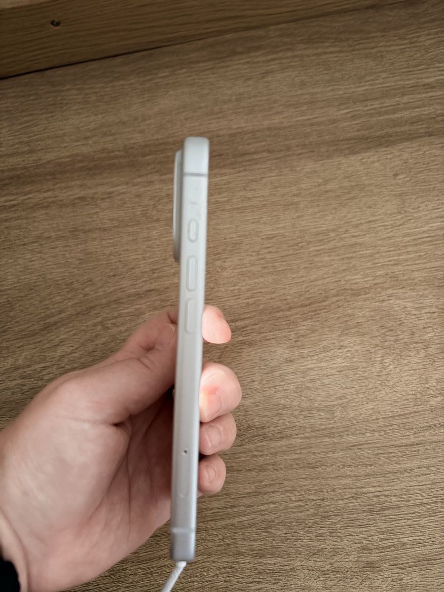 Apple Portables: 2 monate altes Iphone 17Pro | mit Garantie – Neuf (Voir description) à Lichtensteig par Polarlicht27 4