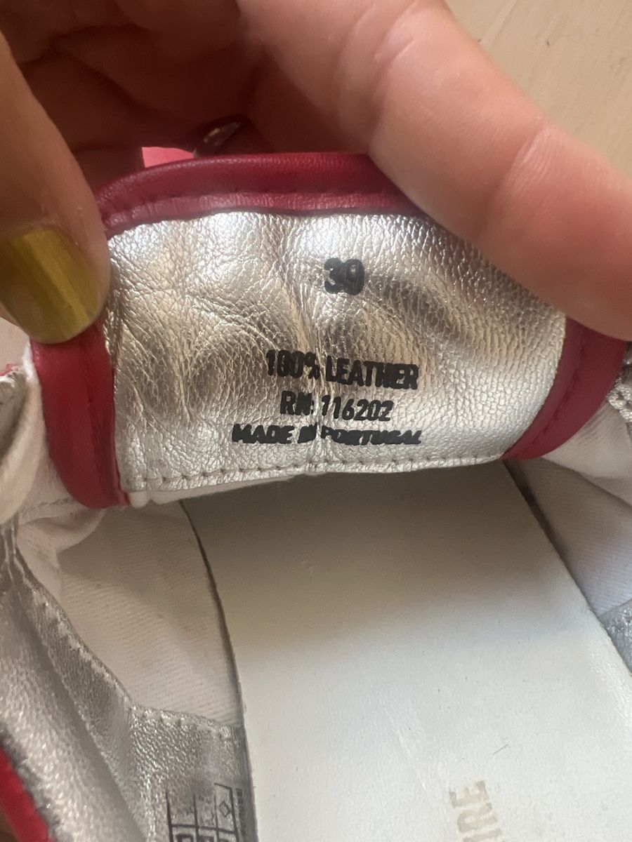 Zadig & Voltaire Damenschuhe: Zadig & Voltaire Red Leather Sneakers, Size 39 – Gebraucht aus Gland von lorainna 4
