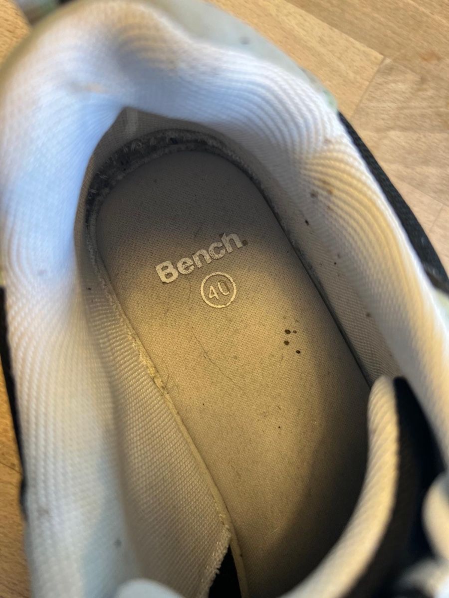 Bench Scarpe da uomo: Bench Sneaker Gr. 40 Herbst Turnschuhe Schuhe – Usato da St. Margrethen SG venduto da ing_p6fy 3
