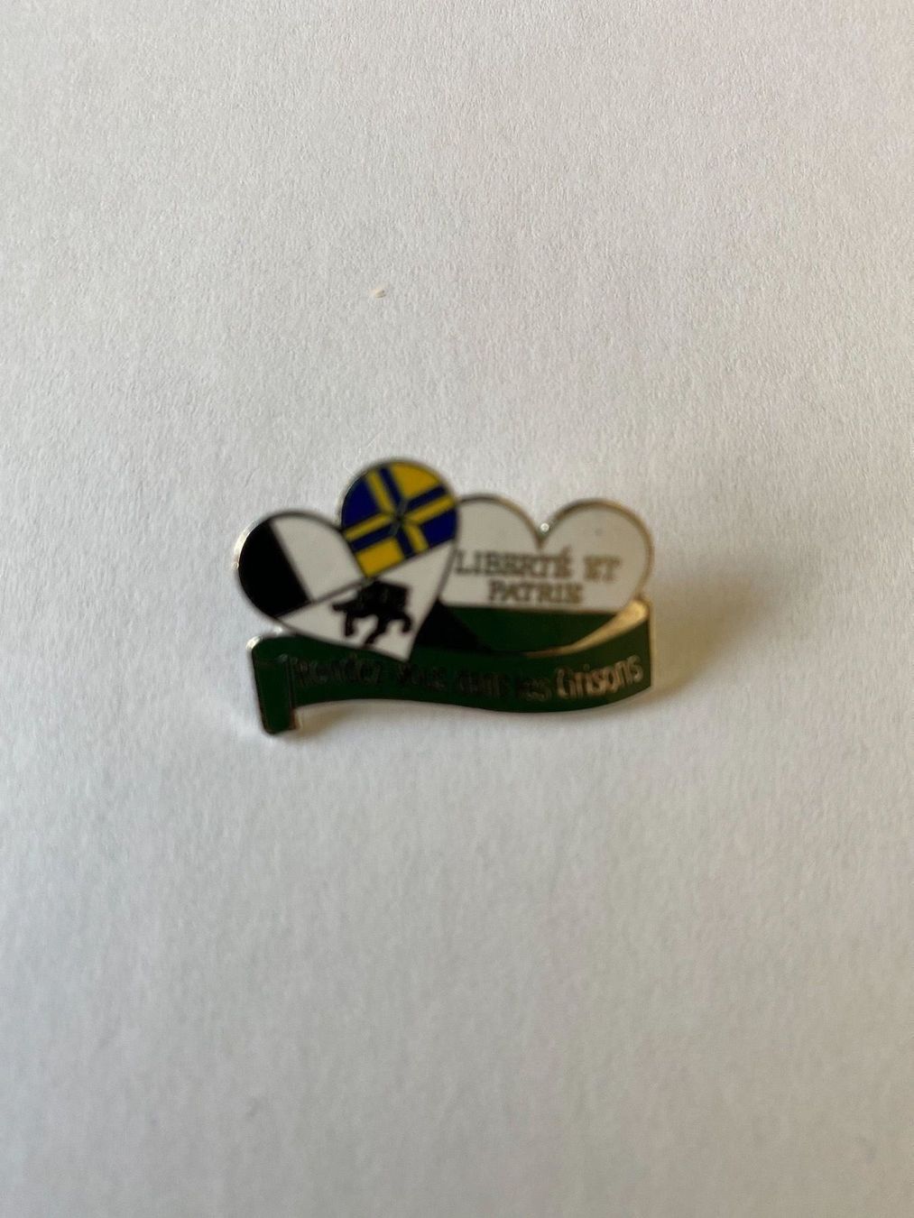 Placchette & Badge: Preisknaller!! 1000 Freundschaftspins – Nuovo e nell'imballaggio originale da Malans GR venduto da gab_r8xq
