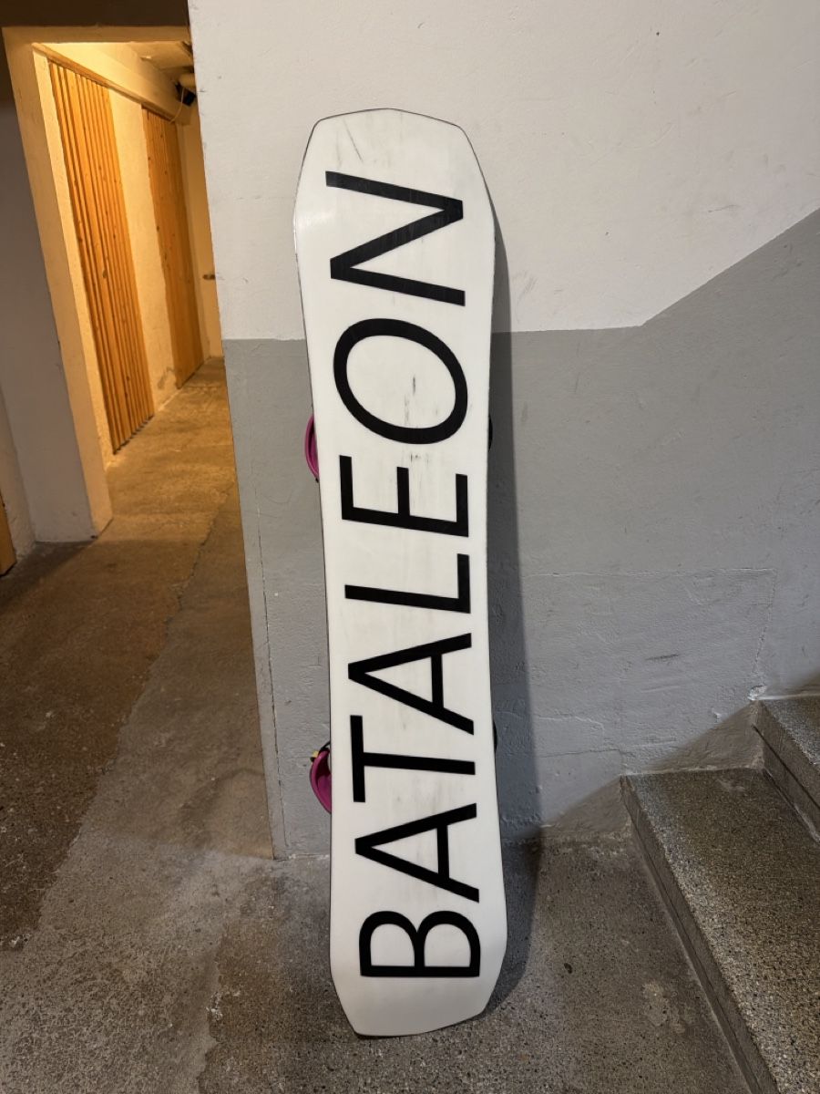 Board: Bataleon Snowboard G.W. 53 Wide with Switchback Bindings – Usato da zürich venduto da extrabacon95 1