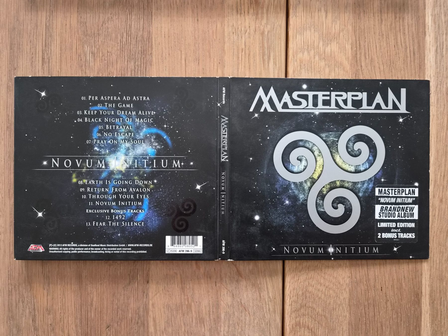 CD: CD Masterplan - Novum Initium - Limited Edition, 2013 – Usato da Nebikon venduto da Harley-Davidson01