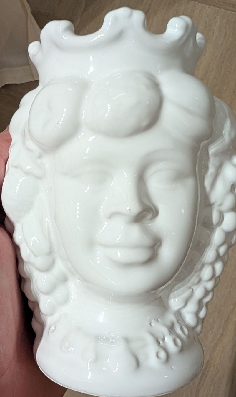 Vase & Récipients: White ceramic vase bust – Neuf (Voir description) à Giubiasco par Massimiliano1