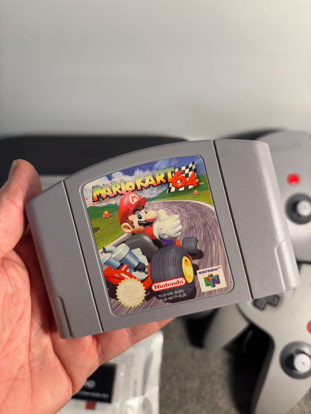 Nintendo Console: N64 Konsole + 2x Controller + Mario Kart – Usato da Mollis venduto da GamingCorner 2
