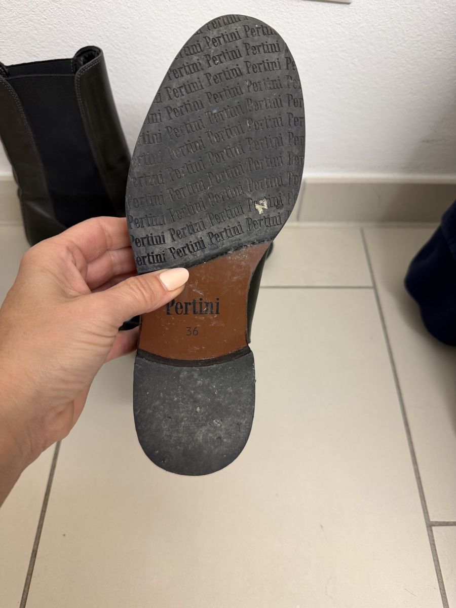 Chaussures femmes: Stiefeletten Pertini  – D'occasion à Neerach par the_modern_mini 4
