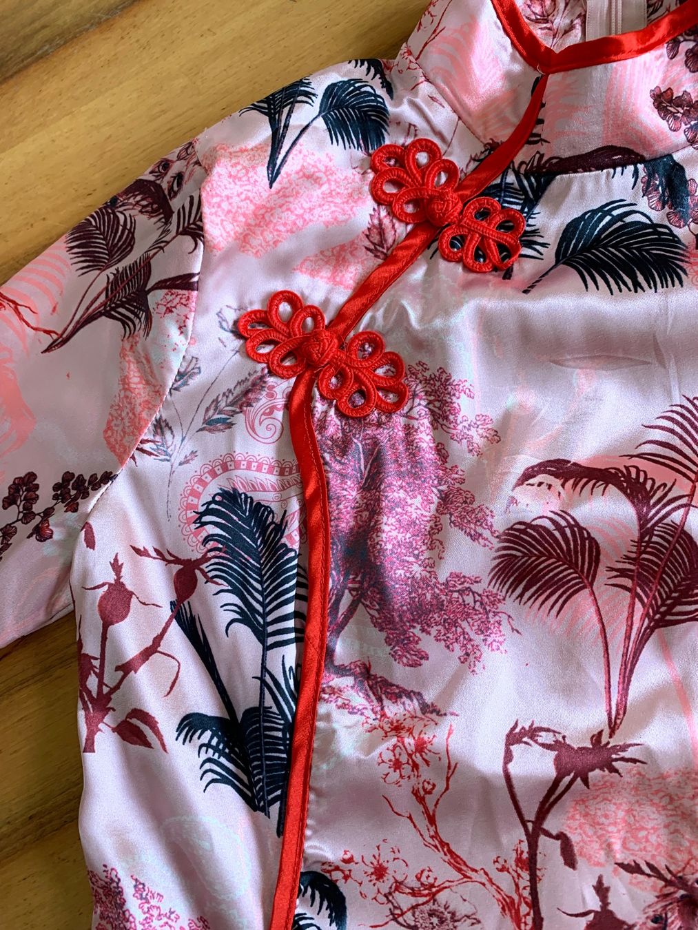 Robes: PRETTY LITTLE THINGS Satinkleid Grösse 34 **NEU** – Neuf avec emballage d'origine à Meiringen par snahhanssnah 6