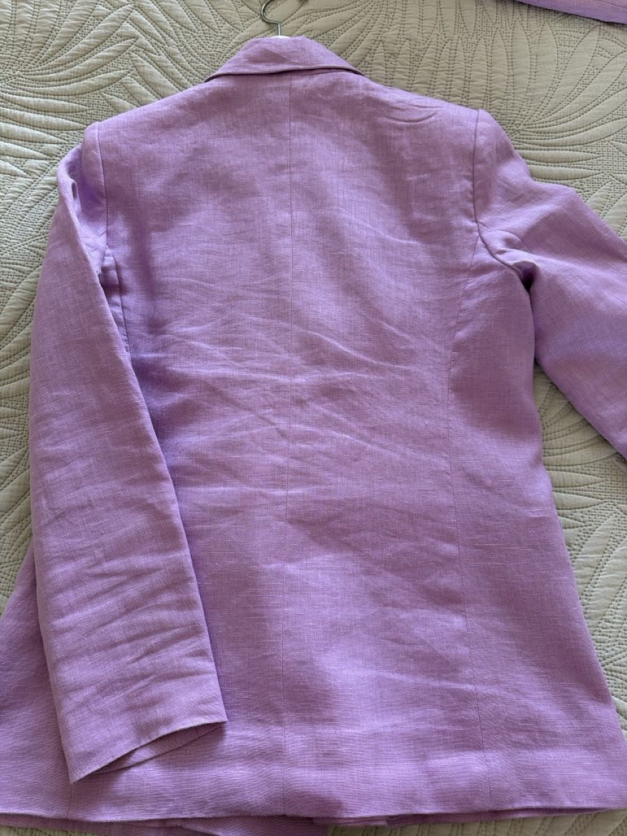 Mango Lotti di vestiti: MNG Blazer avec pantalon  Lilas  – Usato da Les Acacias venduto da Janar 5