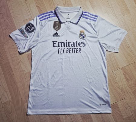 Adidas 22/23 Real Madrid Trikot Grösse XL