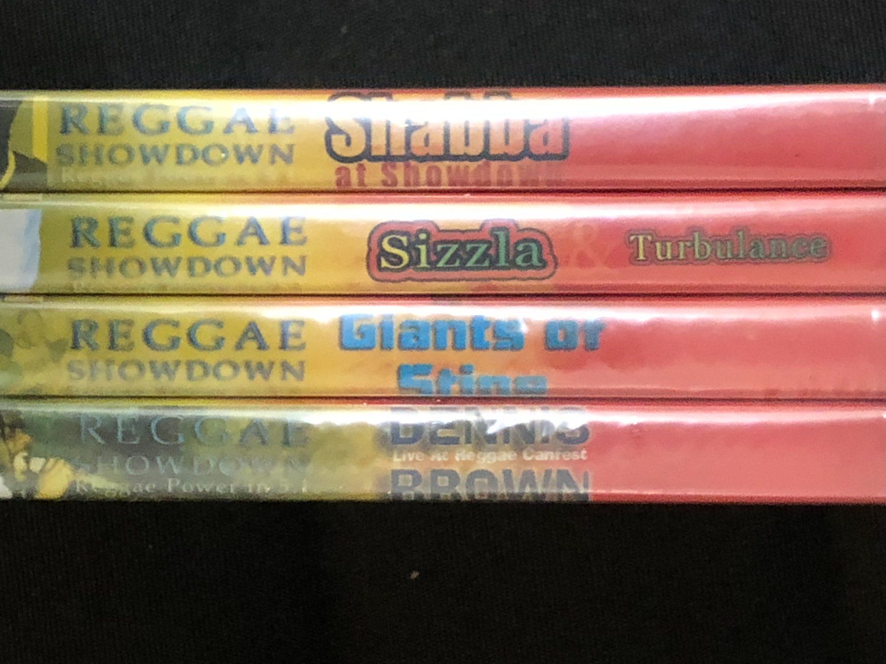Tutti i DVDs: Reggae Showdown - Vol.1-4, DVD-Set - originalverpackt – Nuovo e nell'imballaggio originale da Niederhasli venduto da thozam 3