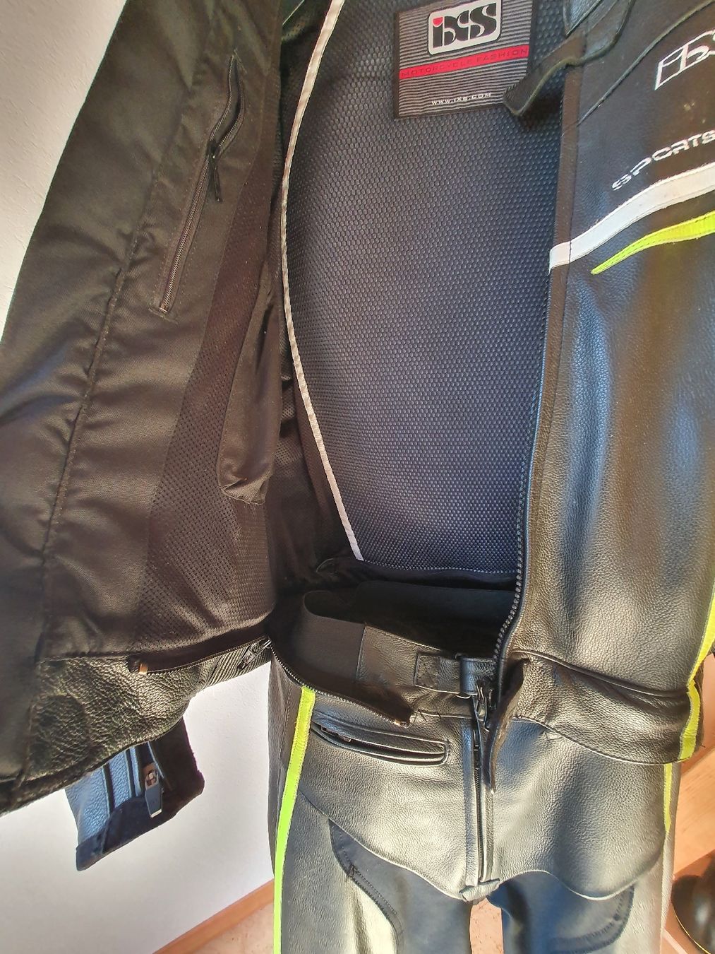 IXS Completi: iXS Lederkombi 2-teilig – Usato da Landquart venduto da luk_22 3