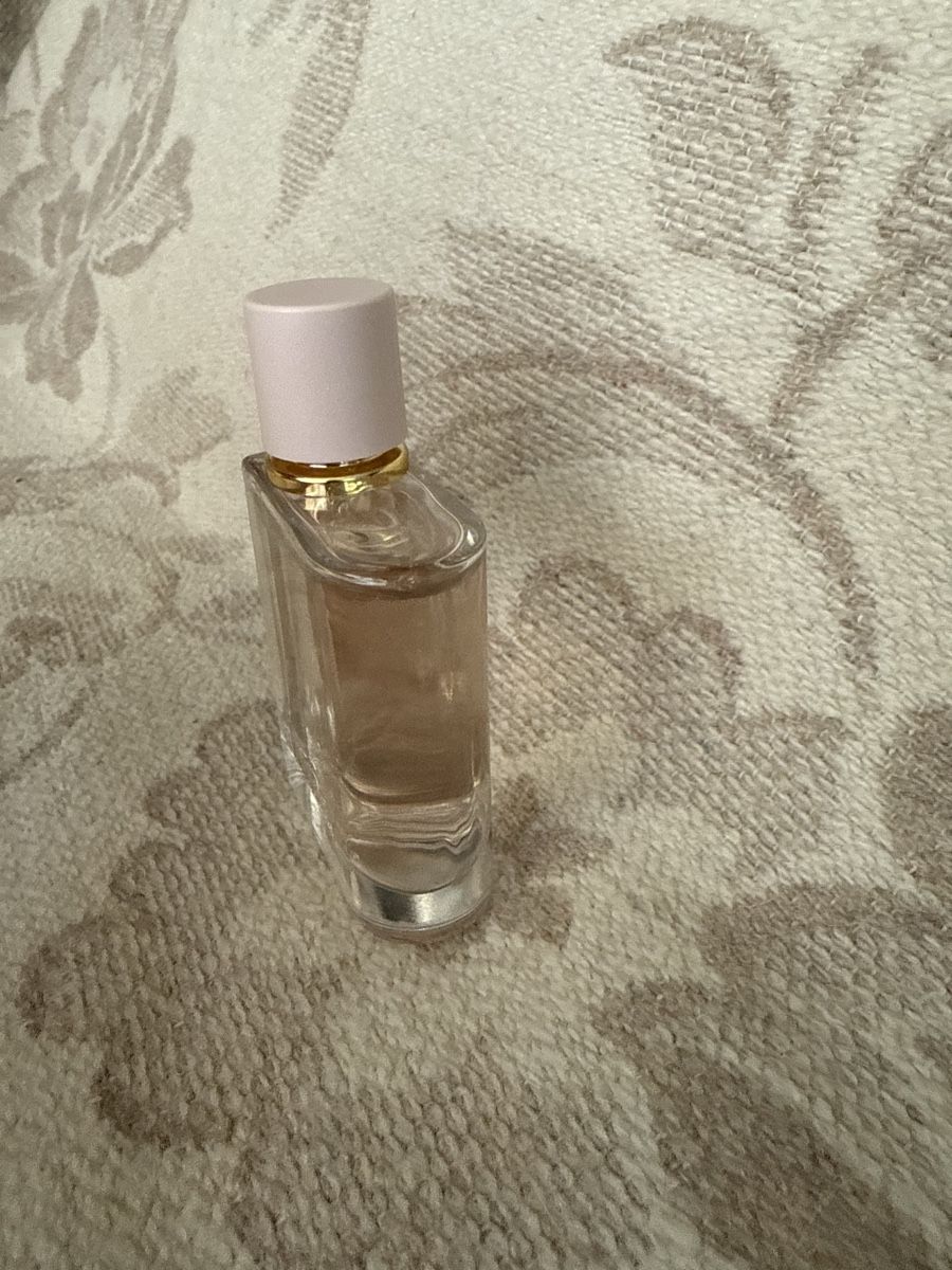 Burberry Profumi & Eau de Toilette: Burberry Her Eau de Parfum 30ml, Barely Used, Bargain! – Usato da Zürich venduto da wil_2sm9 2
