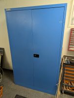 Werkstatt Schrank aus Stahlblech