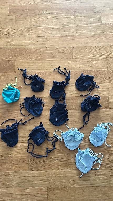 Guanti: Baby Fäustlinge / Handschuhe – Usato da Obernau venduto da Anja_17