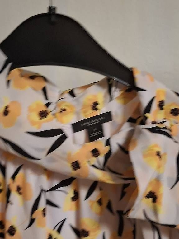 Robes: Damen Kleid  – D'occasion à Birsfelden par Vic_toria 2