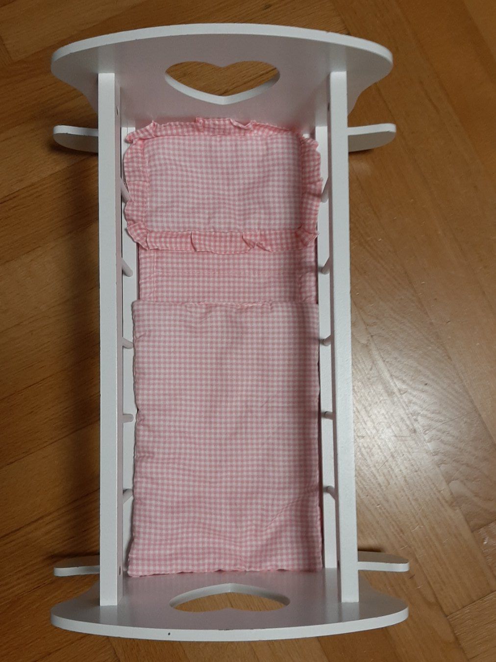 Giocattoli: Puppenbett aus Holz – Usato da Basel venduto da dina0105