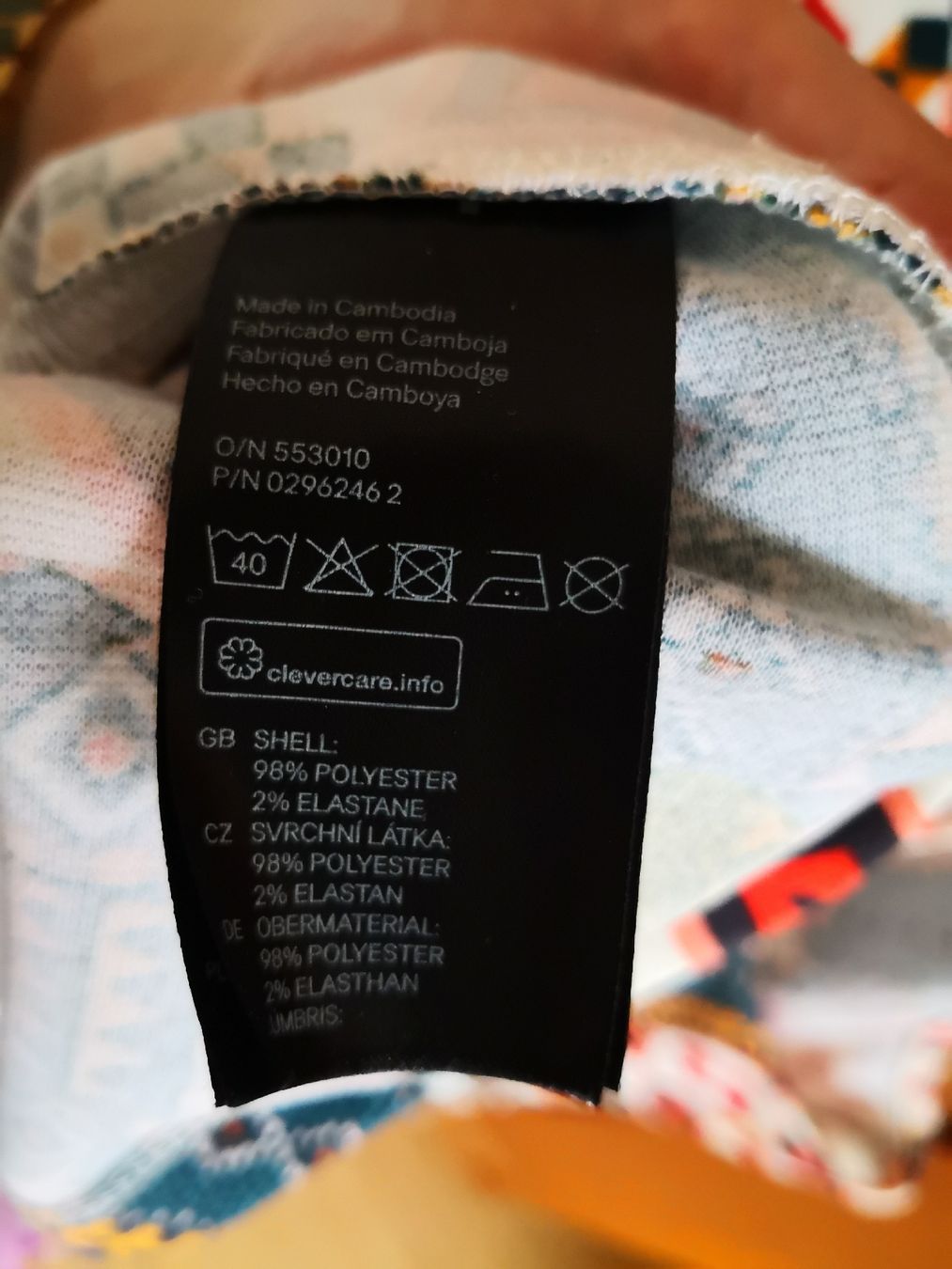 H&M Kleider: Kleid von H&M mit farbigem Muster, Gr. M – Gebraucht aus Wädenswil von coconut1289 3