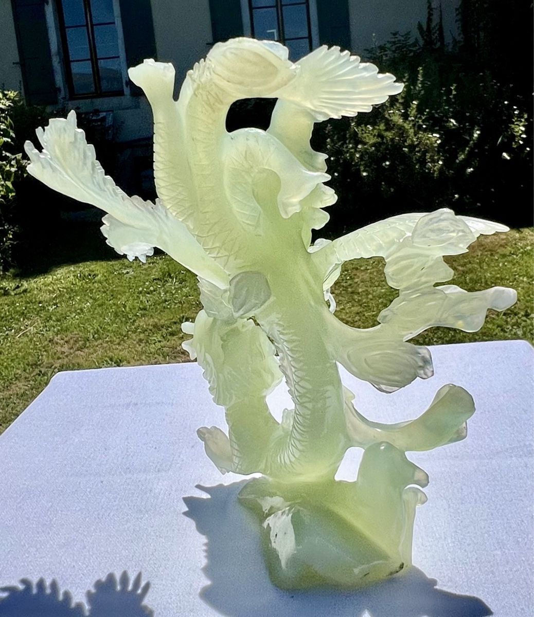 Figuren: Sculpture dragon jade sculpté main, Chine, protection – Gebraucht aus Genève von DELIRBEADS