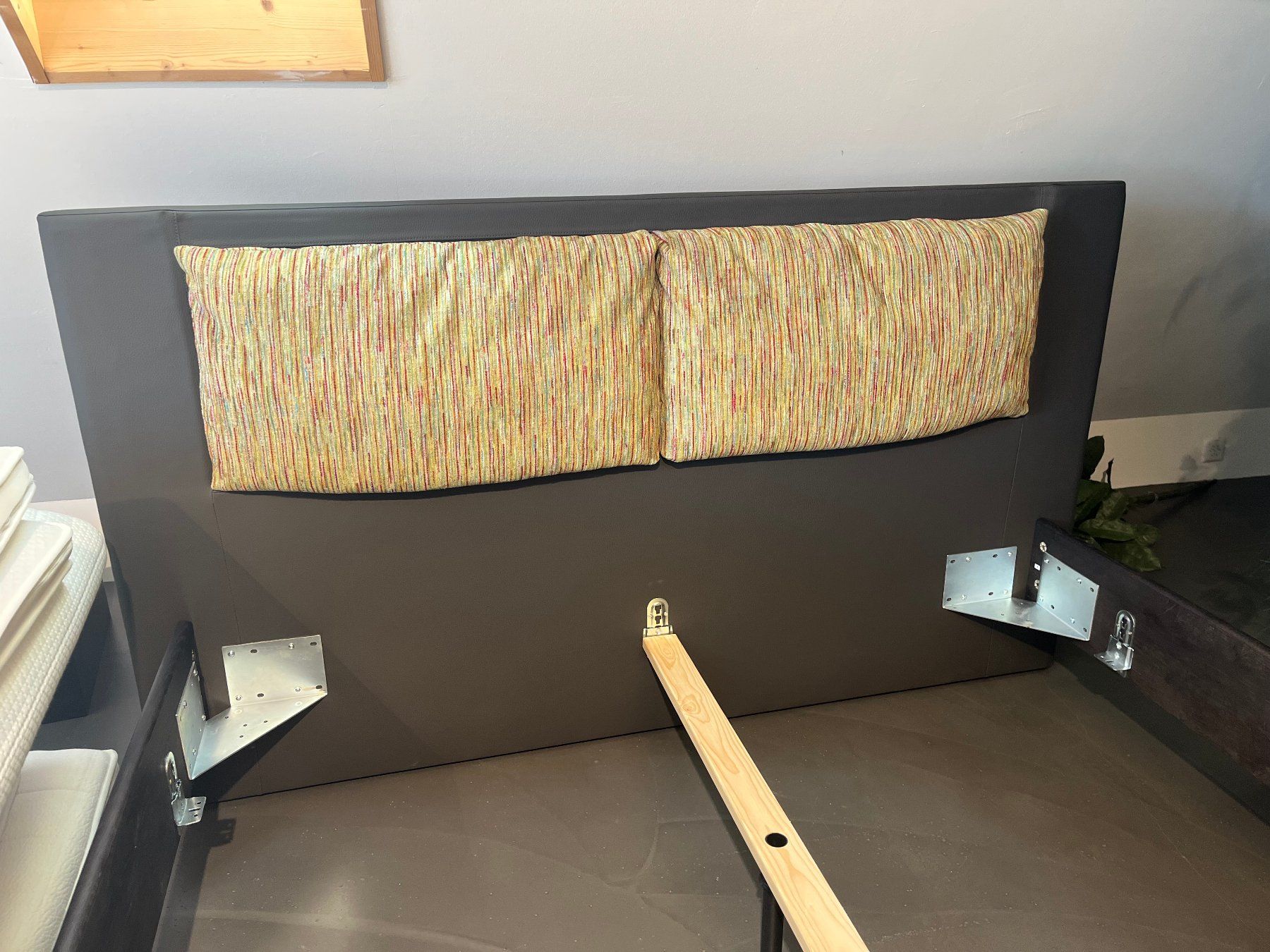 Letti: OLTRE- Bettenprogramm 180 x 200 cm / Lüönd – Nuovo (secondo la descrizione) da Kloten venduto da bilgeri01 2
