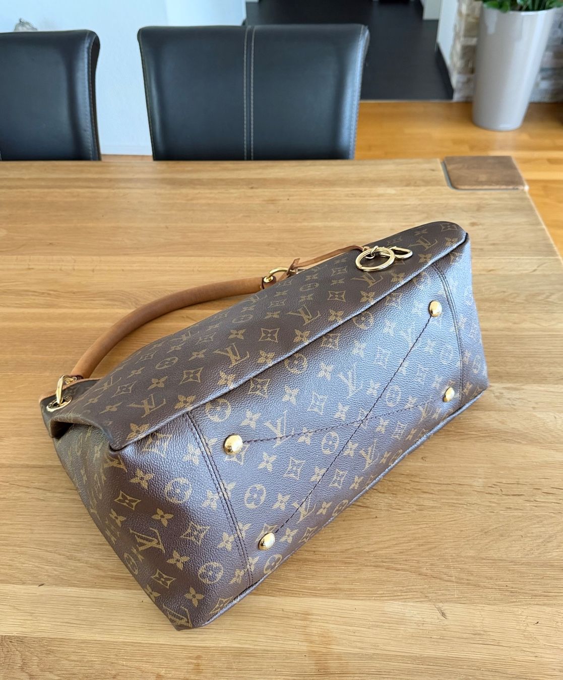 Louis Vuitton Borse da donna: Louis Vuitton Artsy – Usato da Reinach AG venduto da RobbisB 6