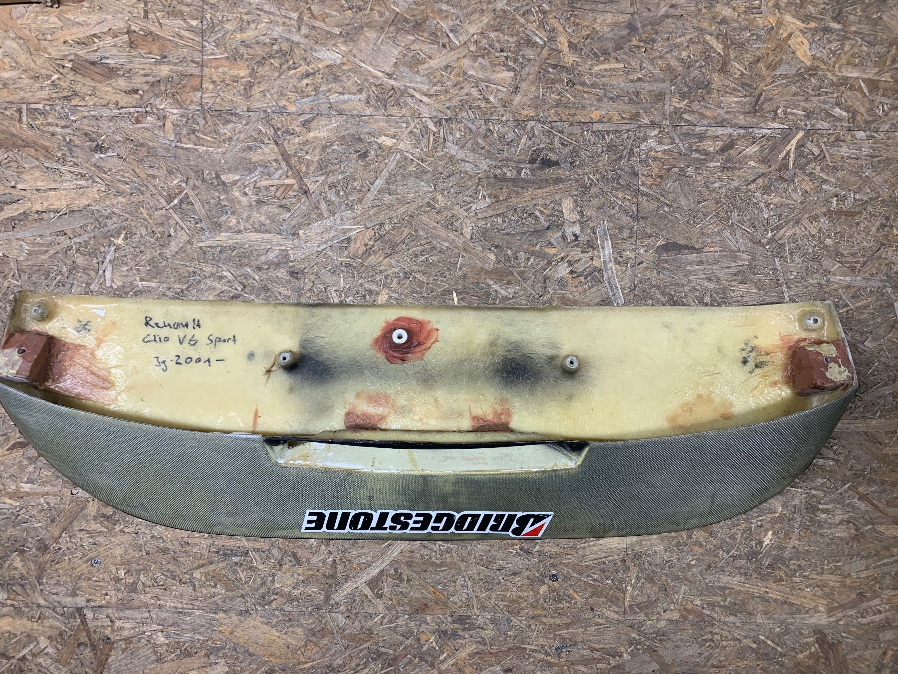 Renault Tutti pezzi di ricambio auto: Dachspoiler Renault Clio V6 Phase 1 – Usato da Bettlach venduto da Mondial8 3