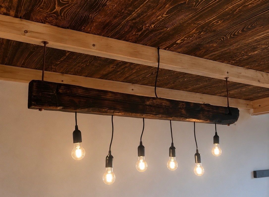Lampade: Rustikale Balkenlampe aus Holz – Usato da Hüttwilen venduto da Joell1M 1