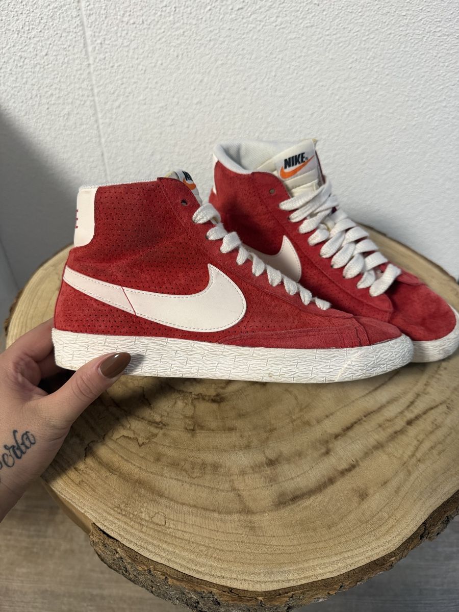 Nike Scarpe da uomo: Nike Blazer Mid Vintage Suede Rot Gr. 37.5 – Usato da Hägglingen venduto da Raff_Ella 2